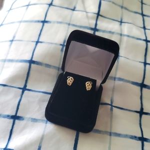 Dainty 18k gold leaf earrings